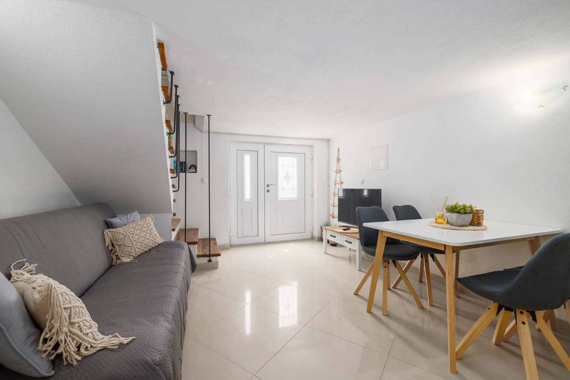 Apartment Katalin Kornić Kültér fotó